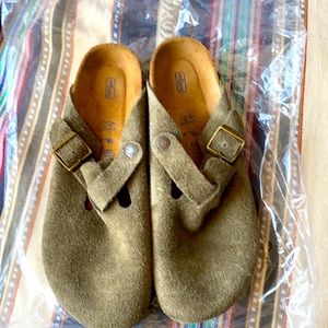 Green Moss Birkenstock Boston Suede Clogs 41 soft